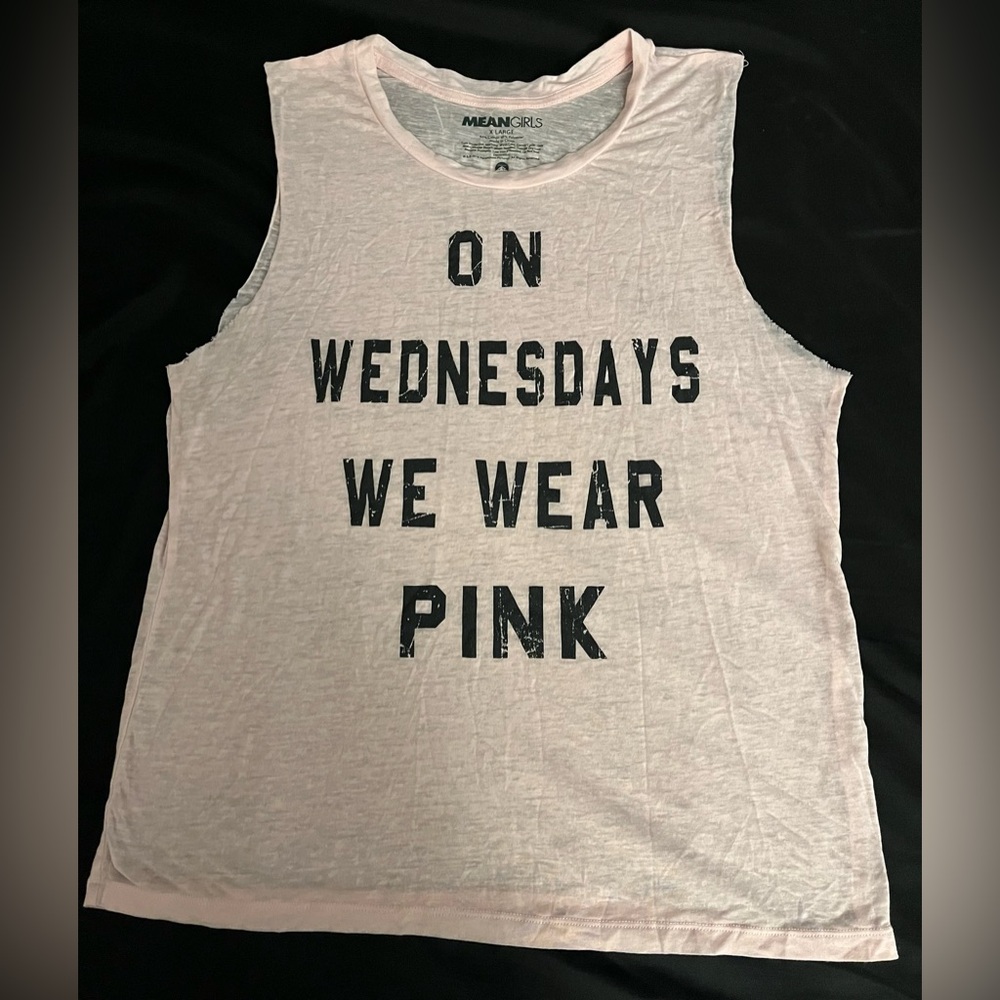 Women’s On Wednesdays We Wear Pink Mean Girls lightweight sleeveless tee